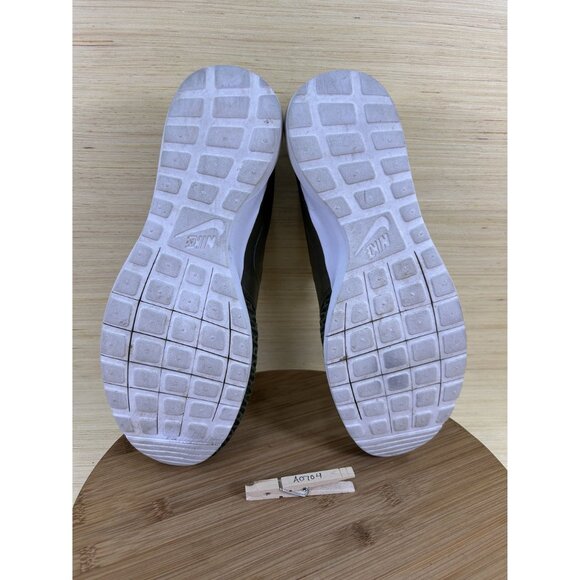 Nike Roshe NM Flyknit Premium Rough Green Athletic Shoes Mens Size 11.5 - Picture 8 of 8